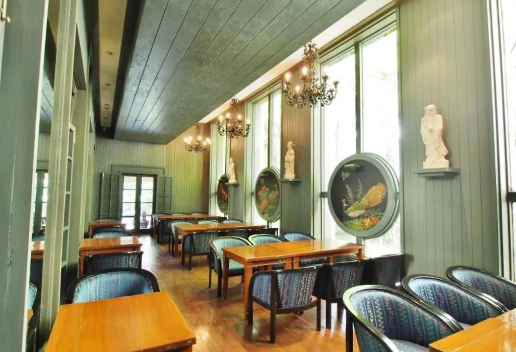 Regency Art Hotel-1